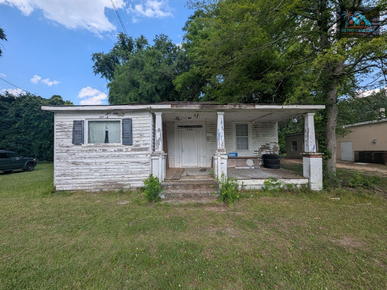 listing, photo 1