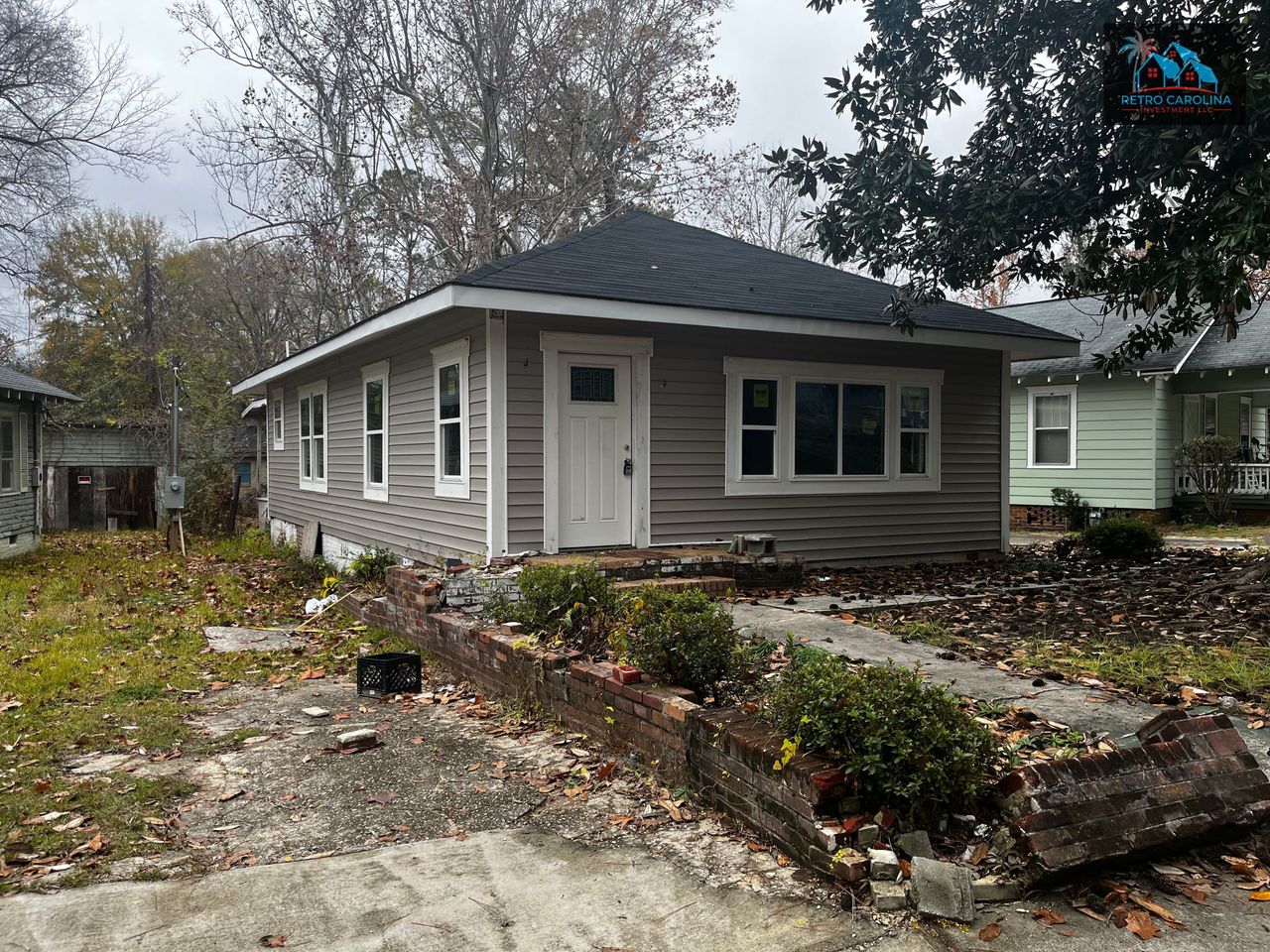 listing, photo 1