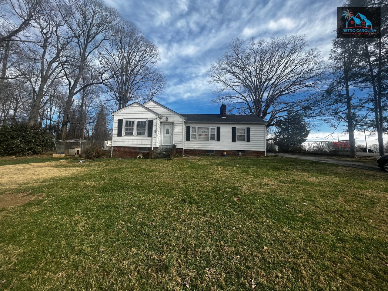 listing, photo 1