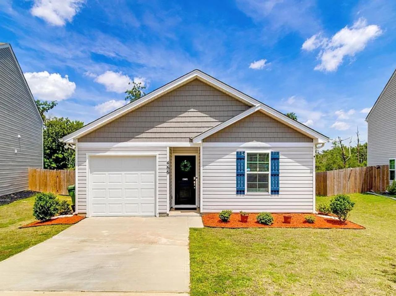 listing, photo 1