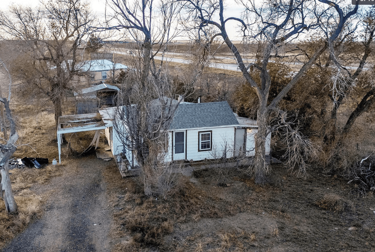 listing, photo 1
