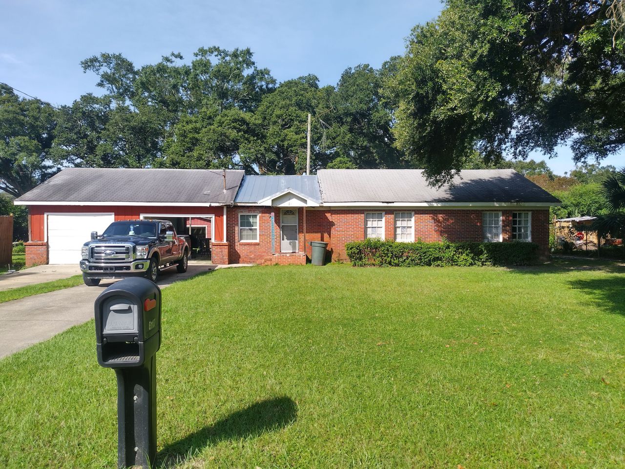 listing, photo 1