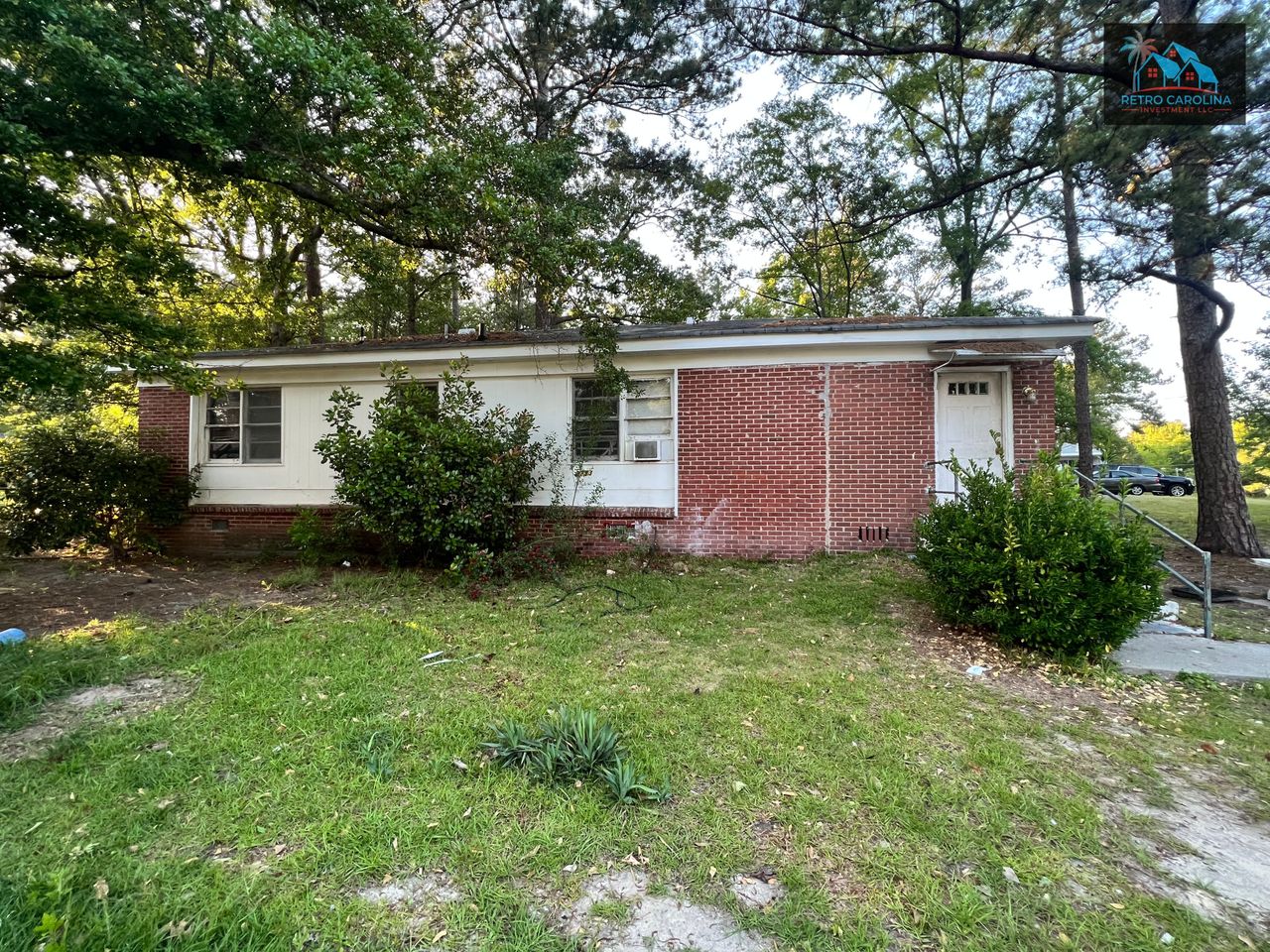 listing, photo 1