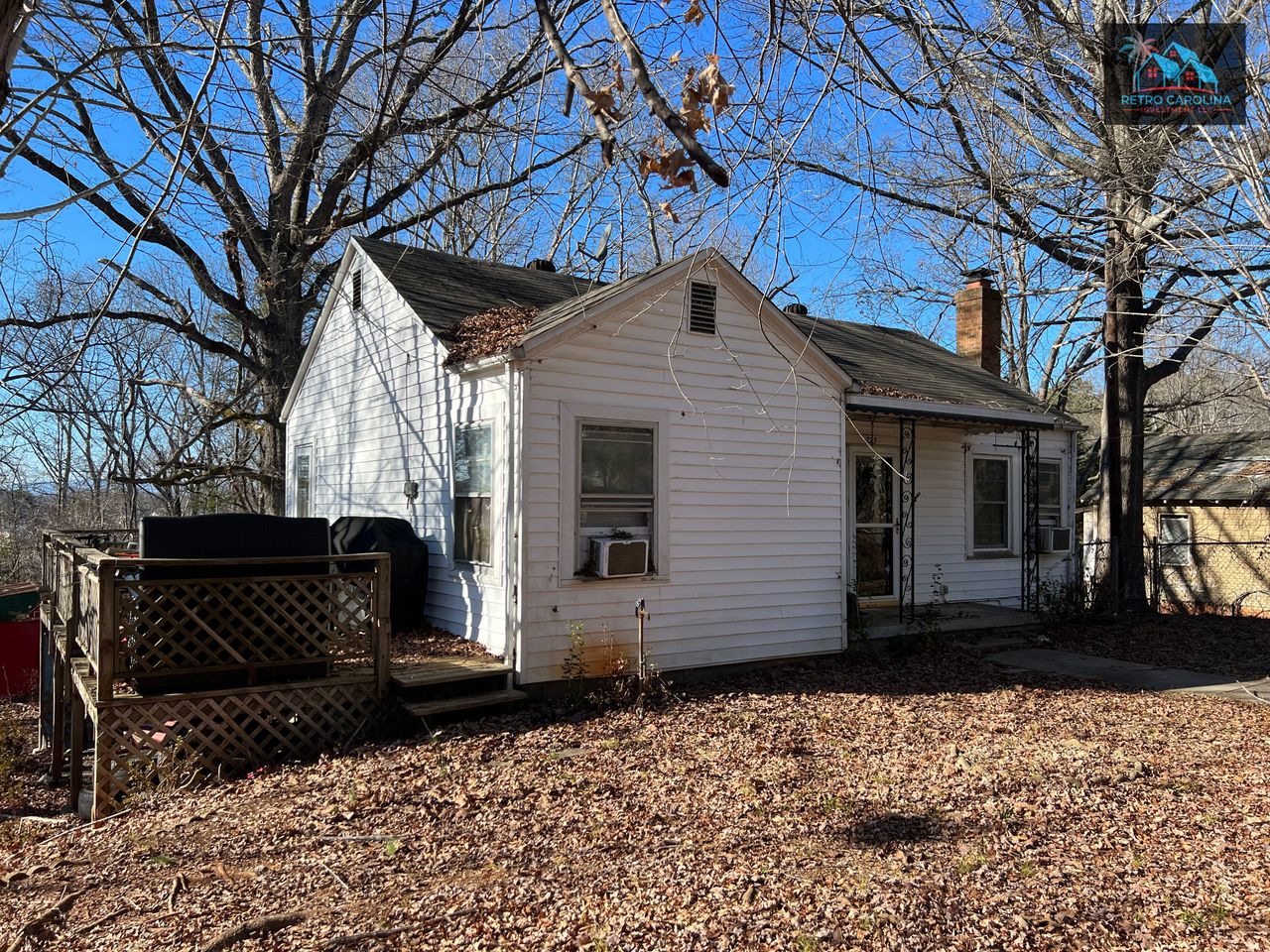 listing, photo 1