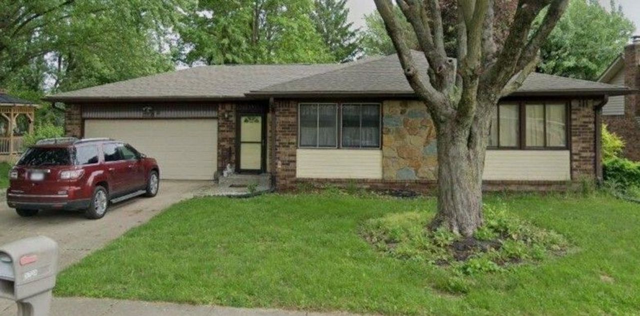 listing, photo 1