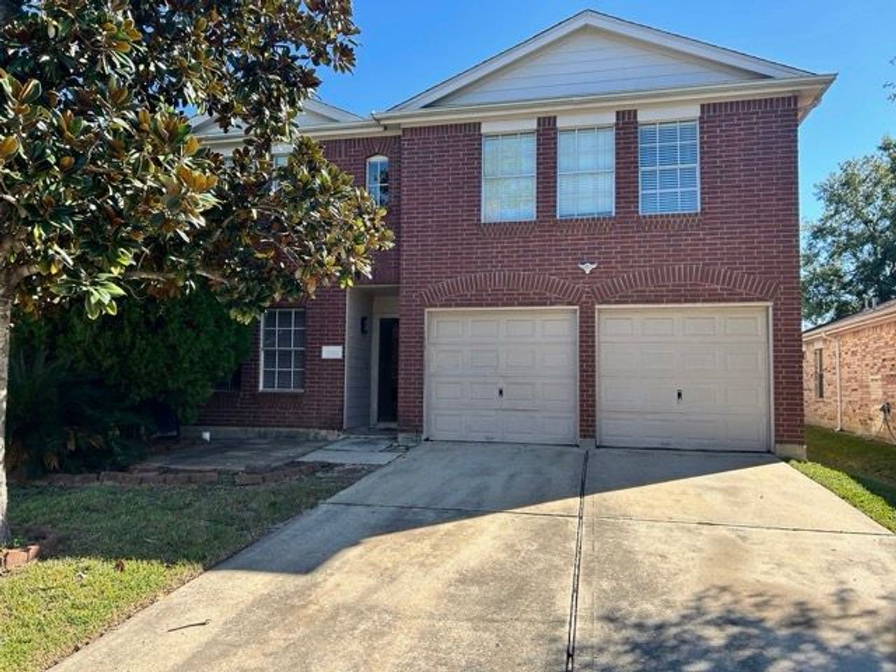 listing, photo 1