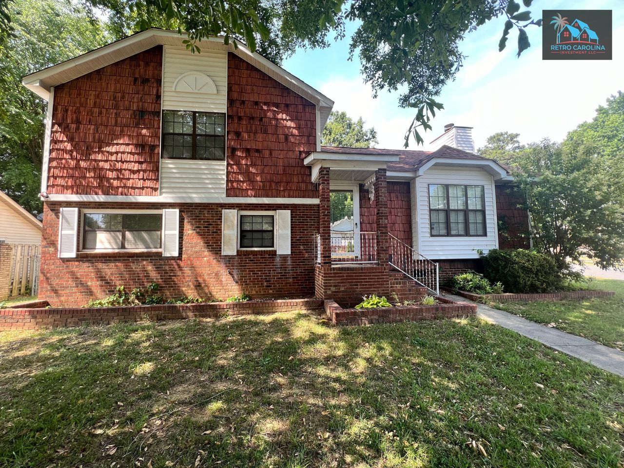 listing, photo 1