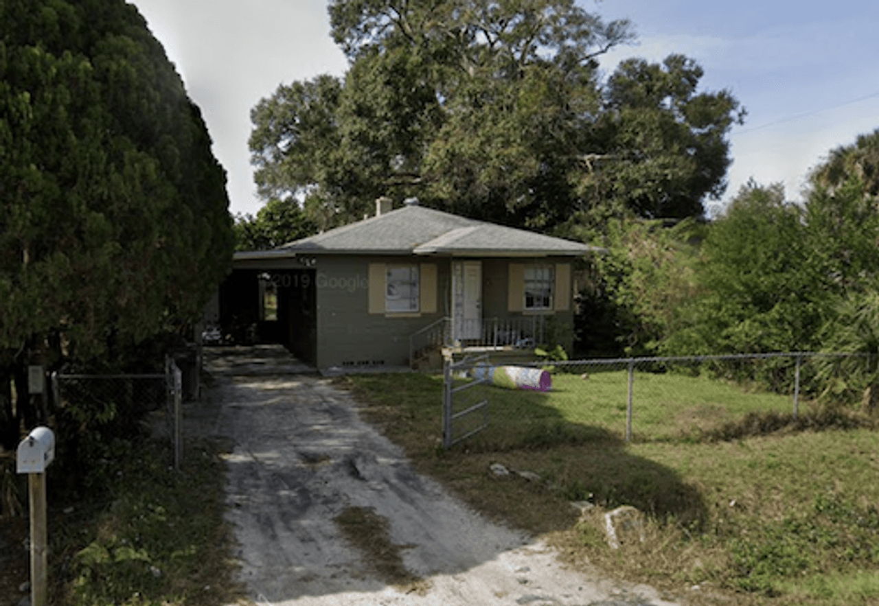 listing, photo 1