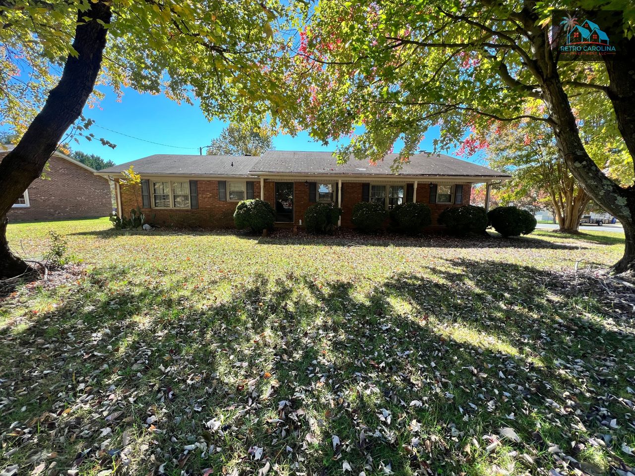 listing, photo 1