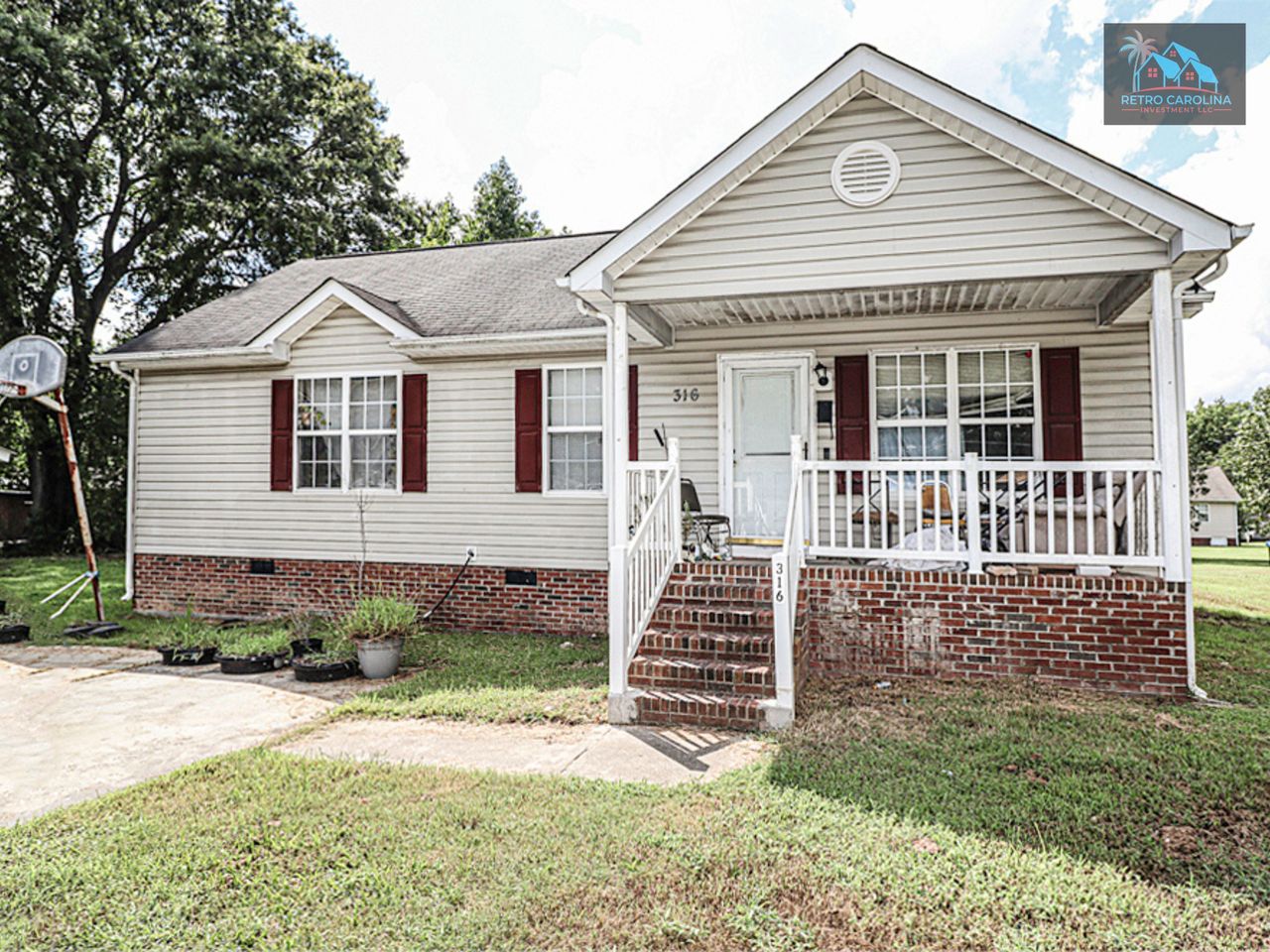 listing, photo 1