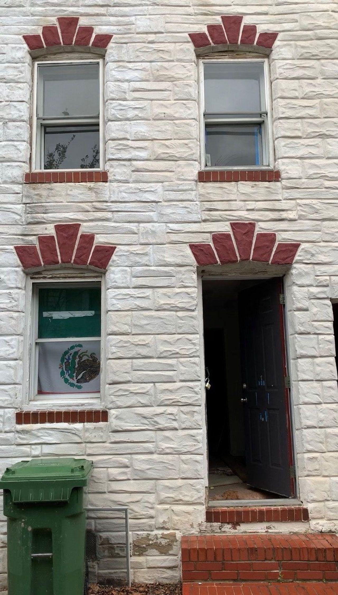 listing, photo 1