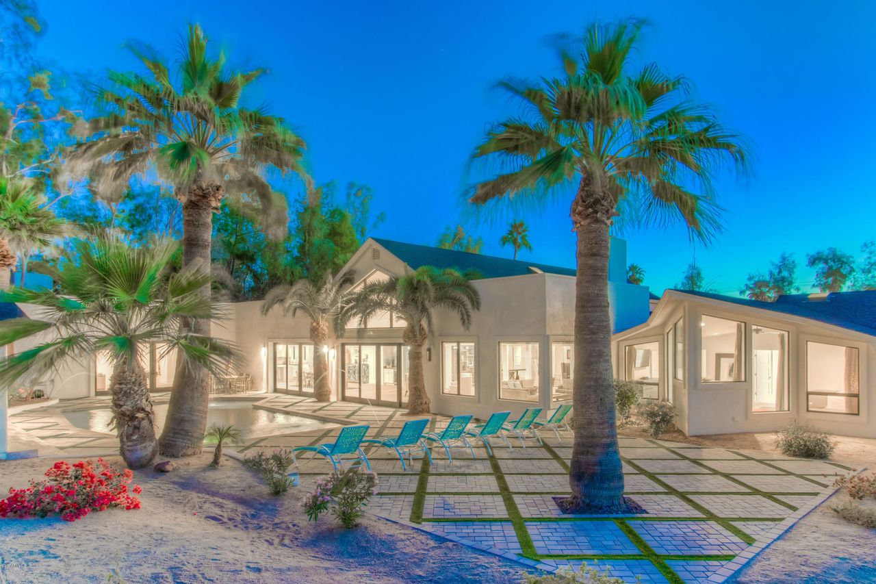 listing, photo 1
