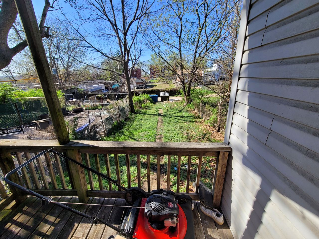 listing, photo 1