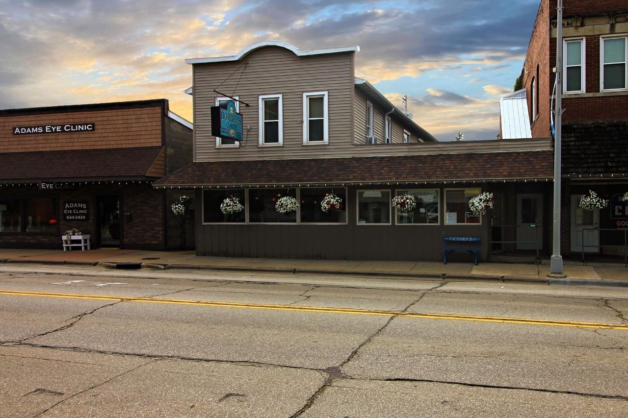 listing, photo 1