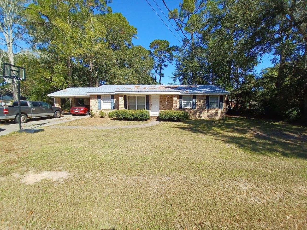 listing, photo 1