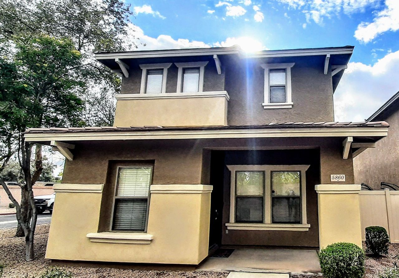 listing, photo 1