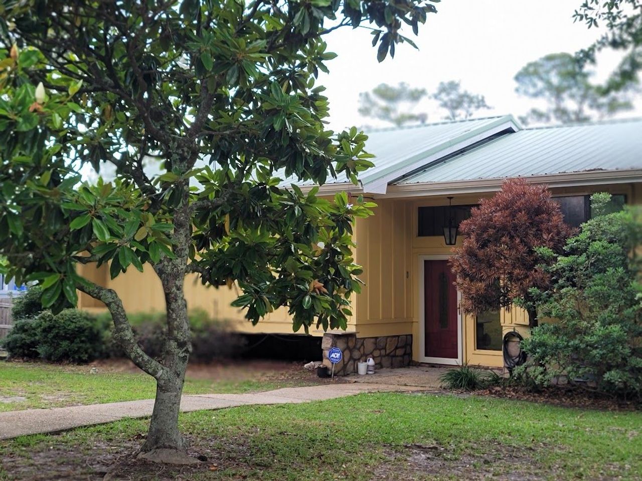 listing, photo 1