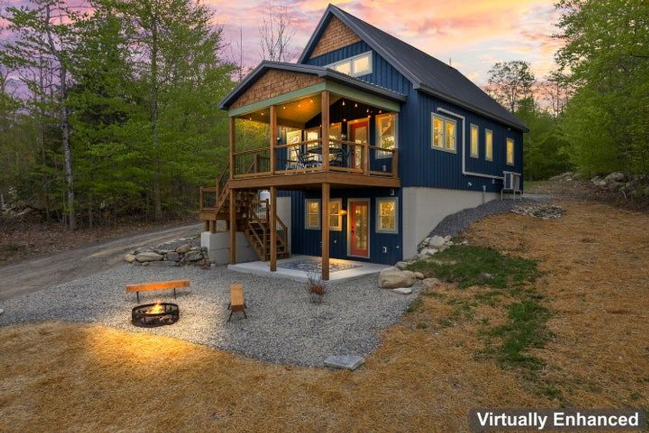 listing, photo 1