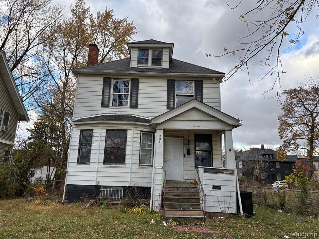 listing, photo 1