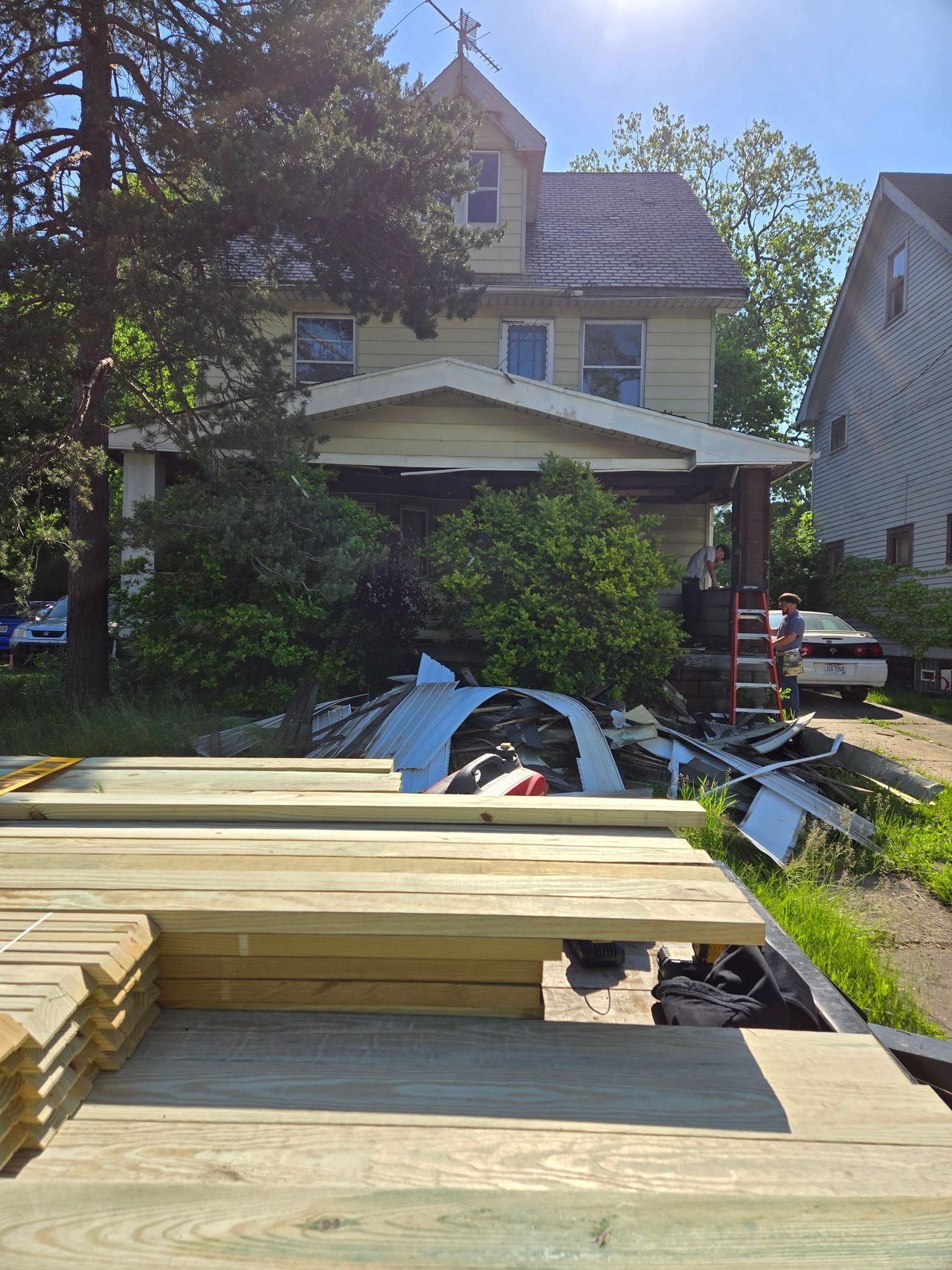 listing, photo 1
