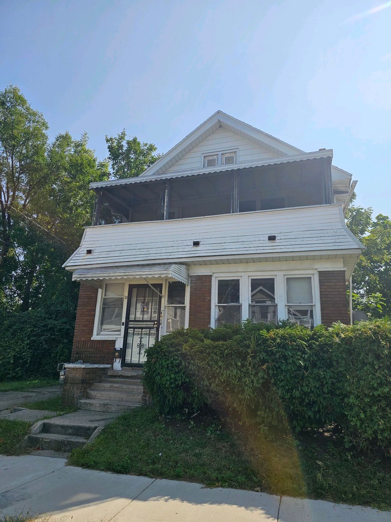 listing, photo 1