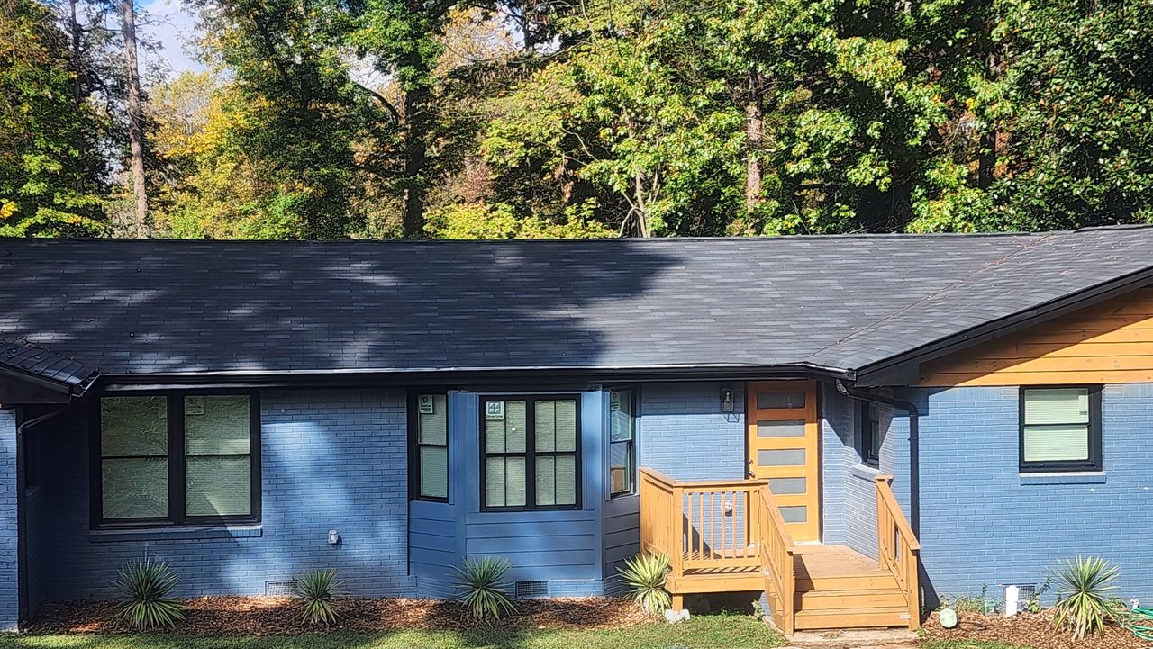 listing, photo 1