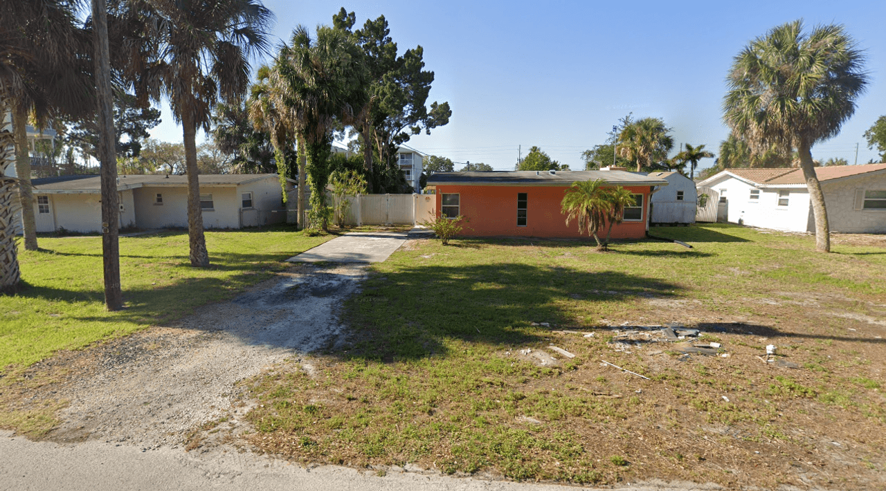 listing, photo 1