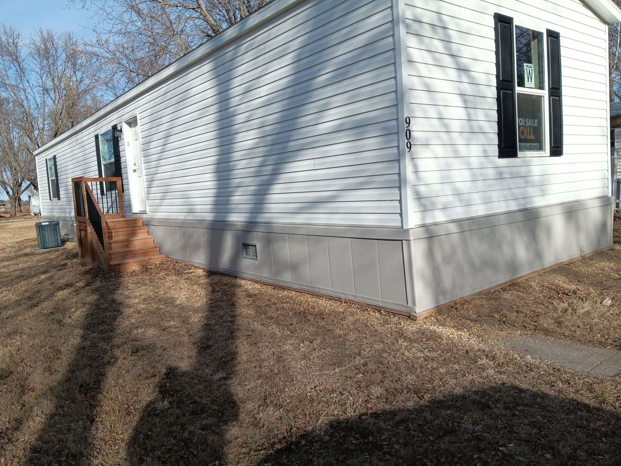 listing, photo 1