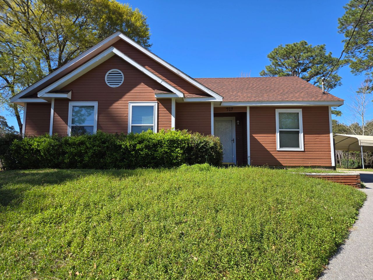 listing, photo 1