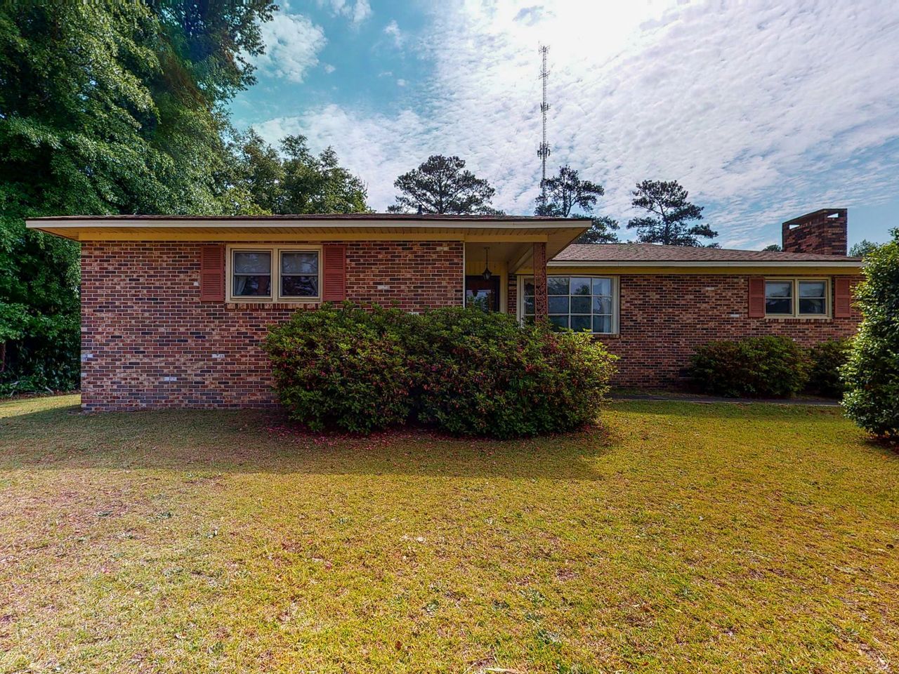 listing, photo 1