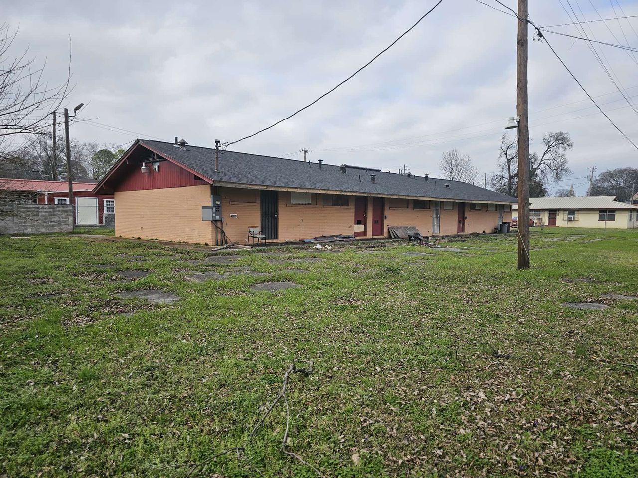 listing, photo 1
