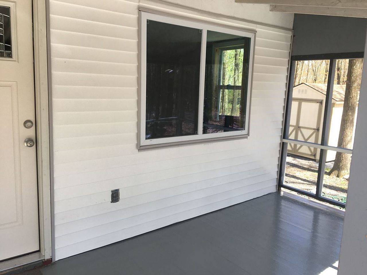listing, photo 1