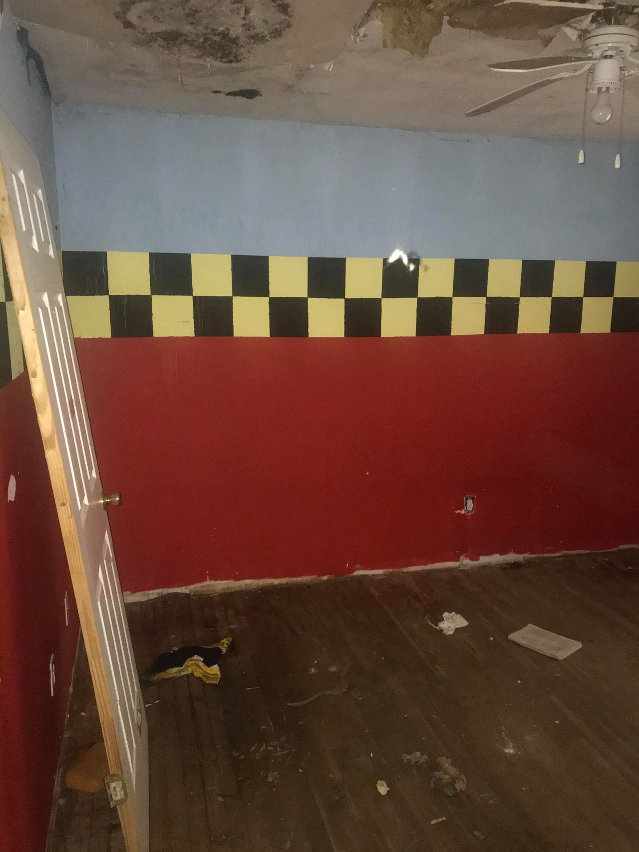 listing, photo 1