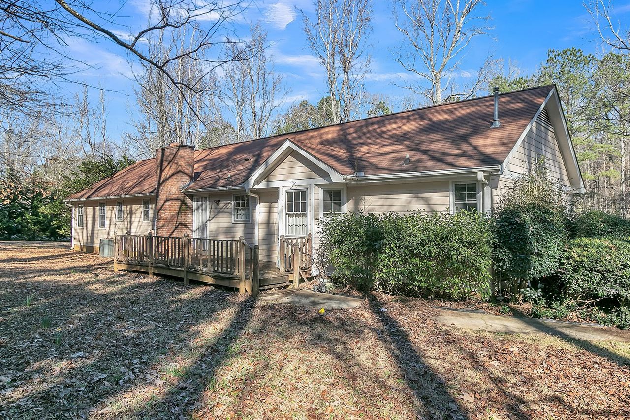 listing, photo 1