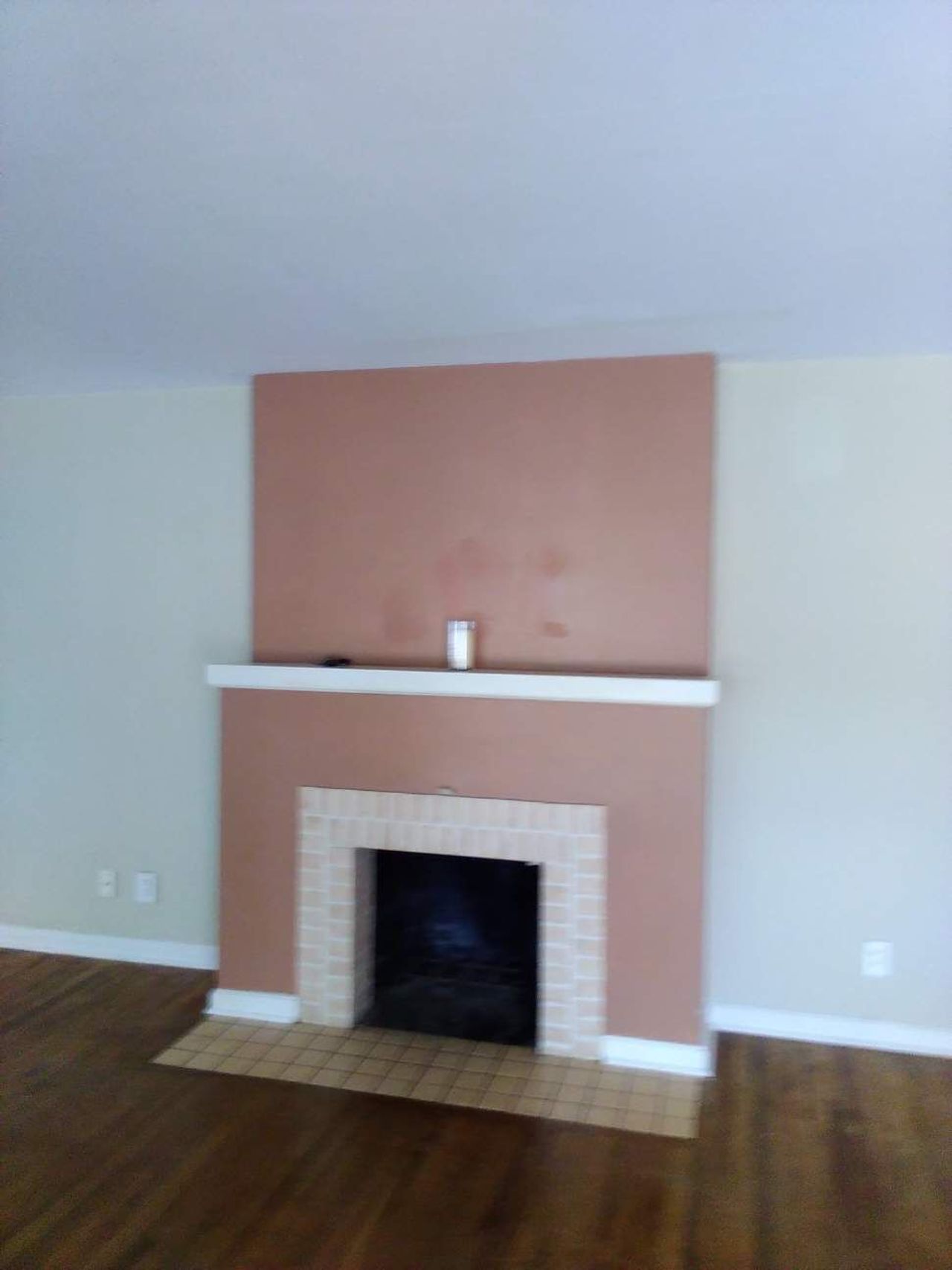 listing, photo 1