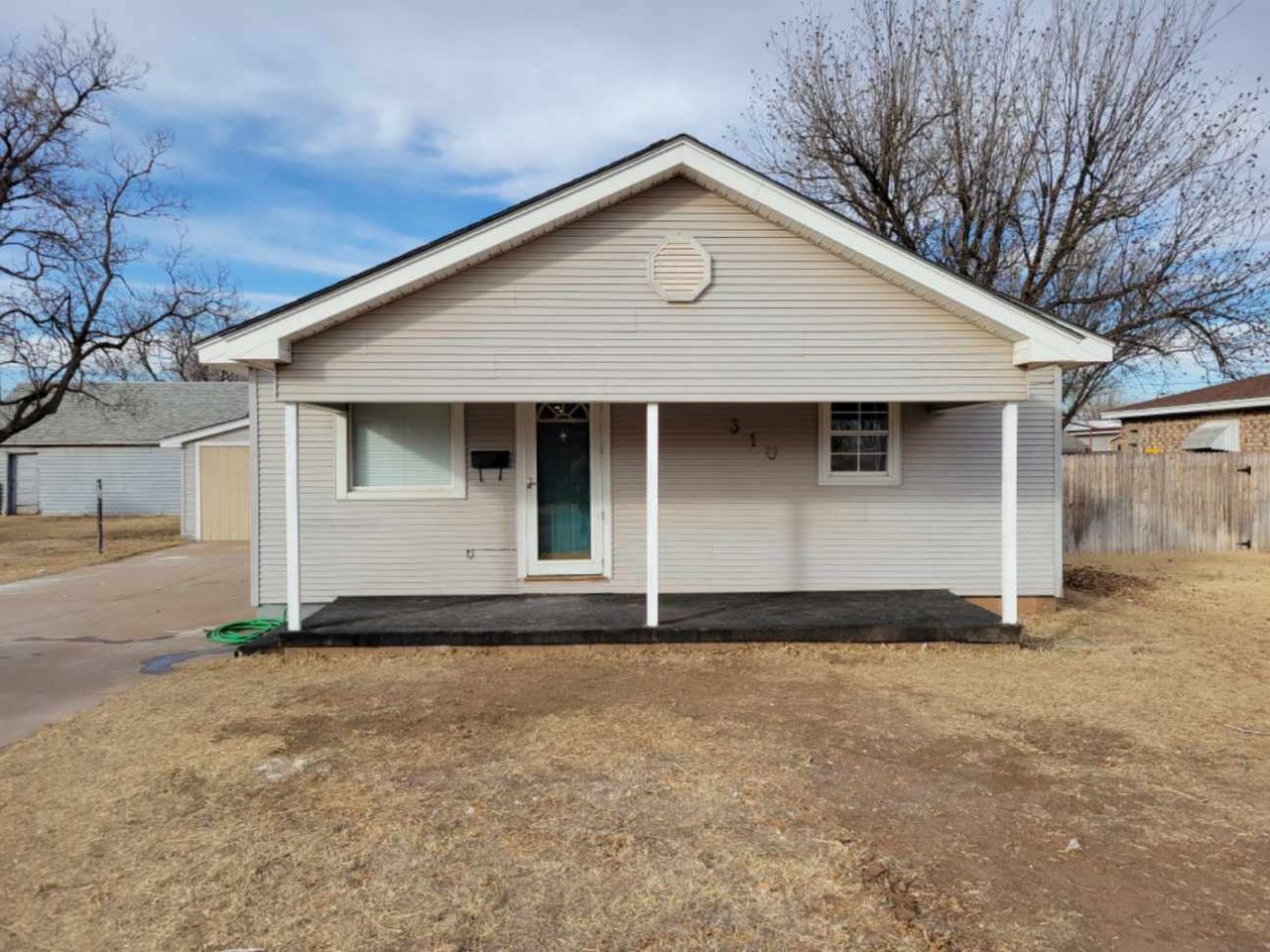 listing, photo 1