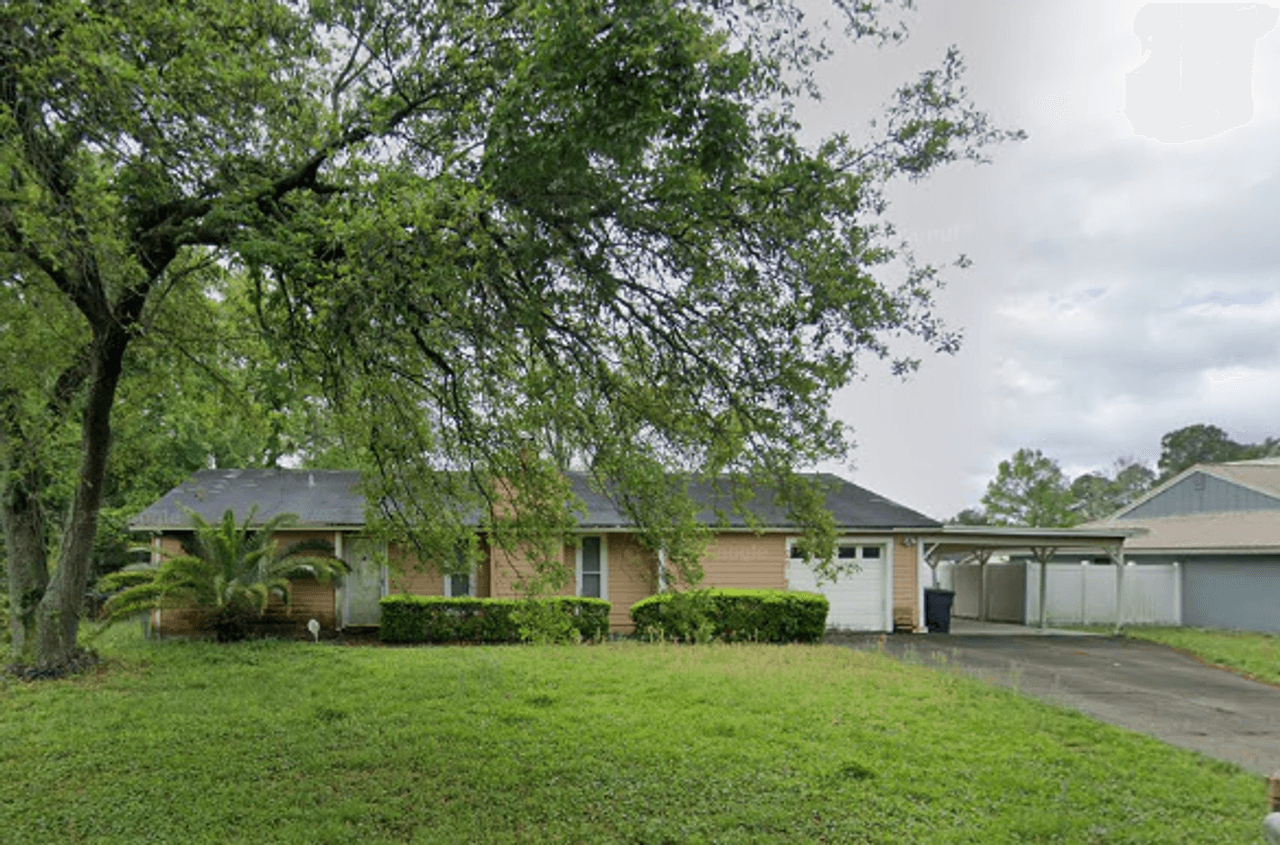 listing, photo 1