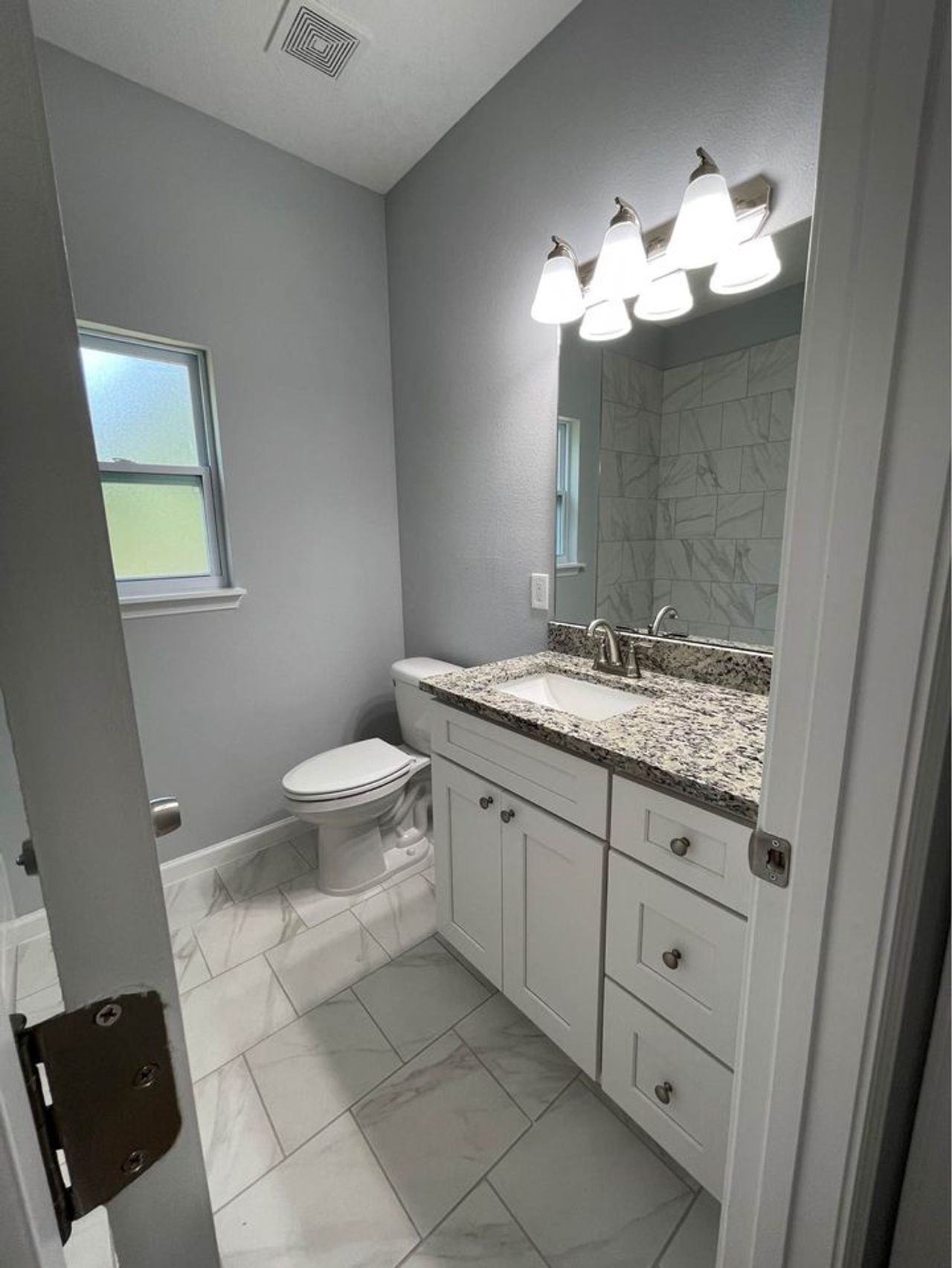 listing, photo 1