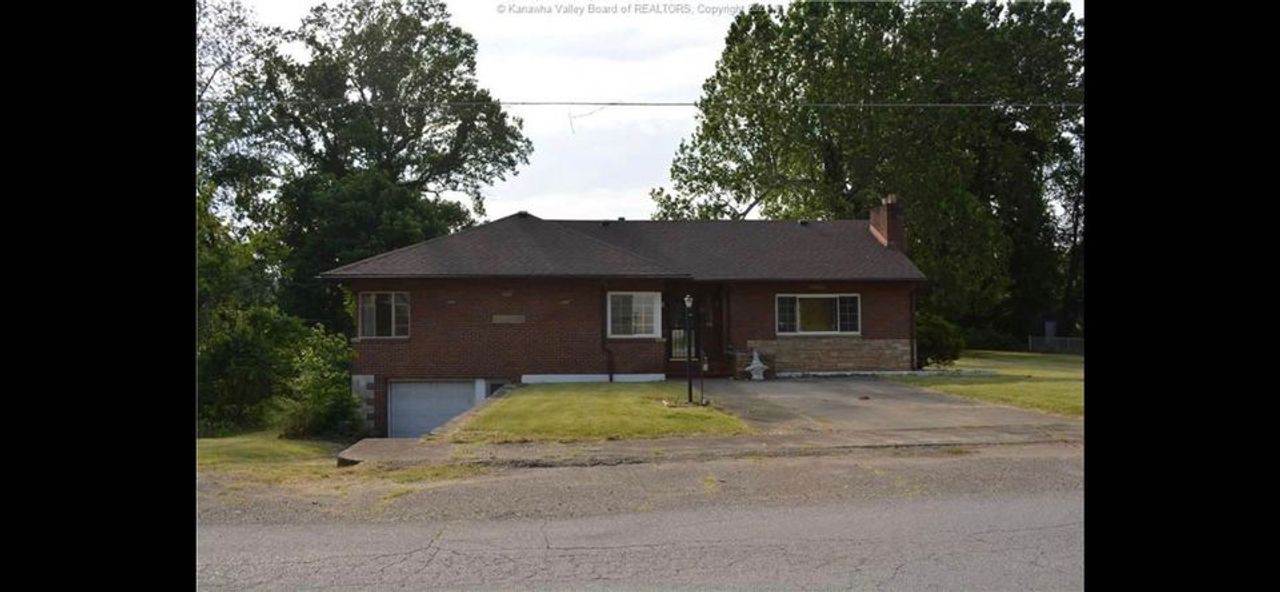 listing, photo 1