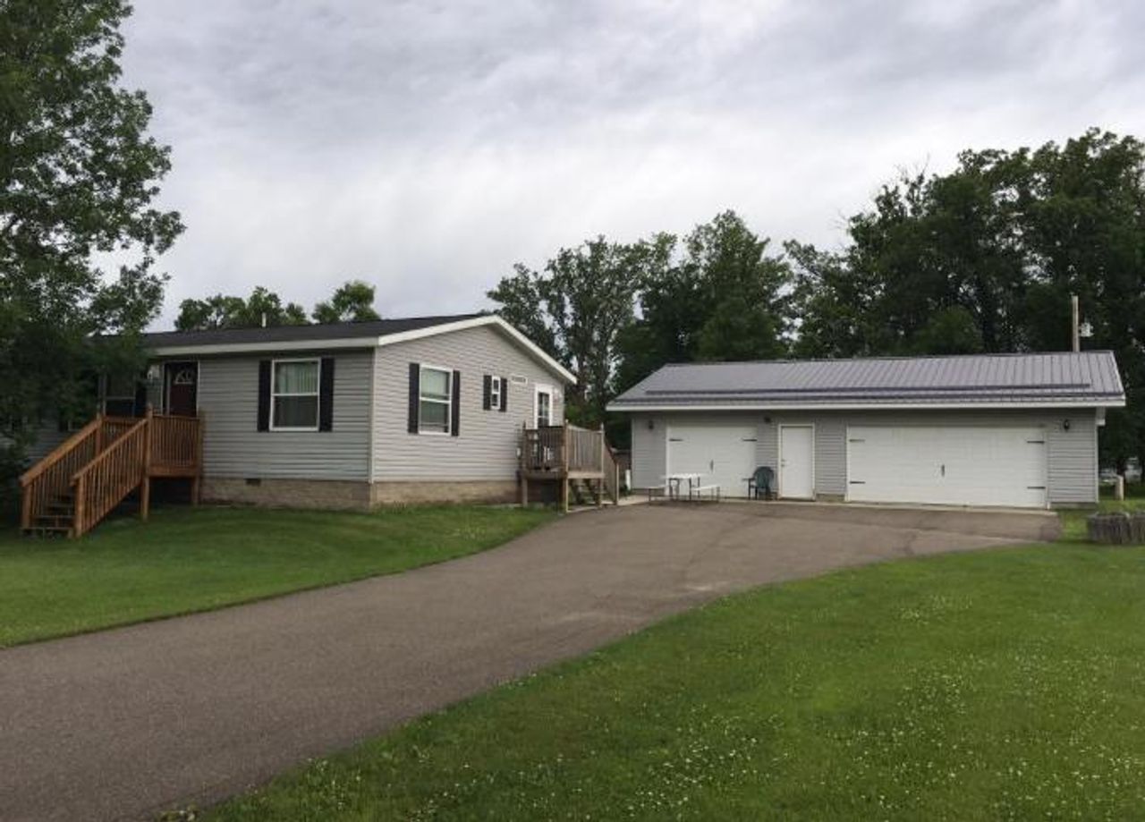 listing, photo 1