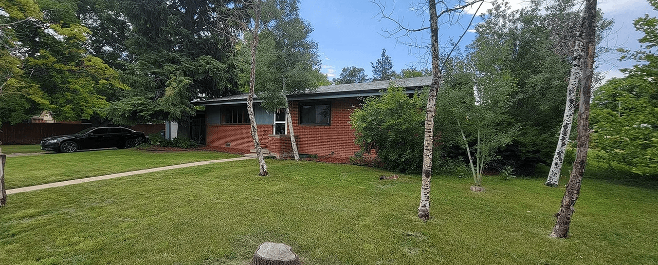 listing, photo 1