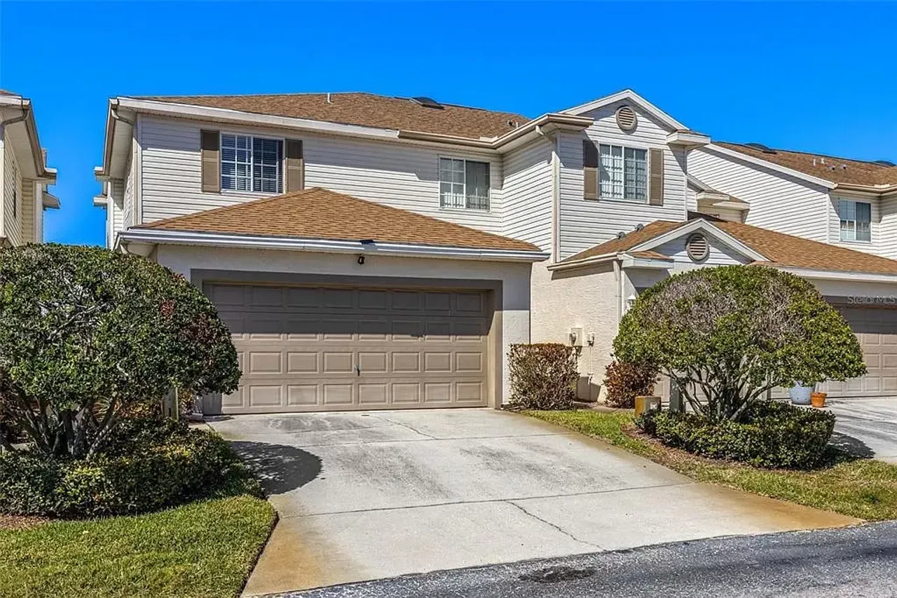 listing, photo 1