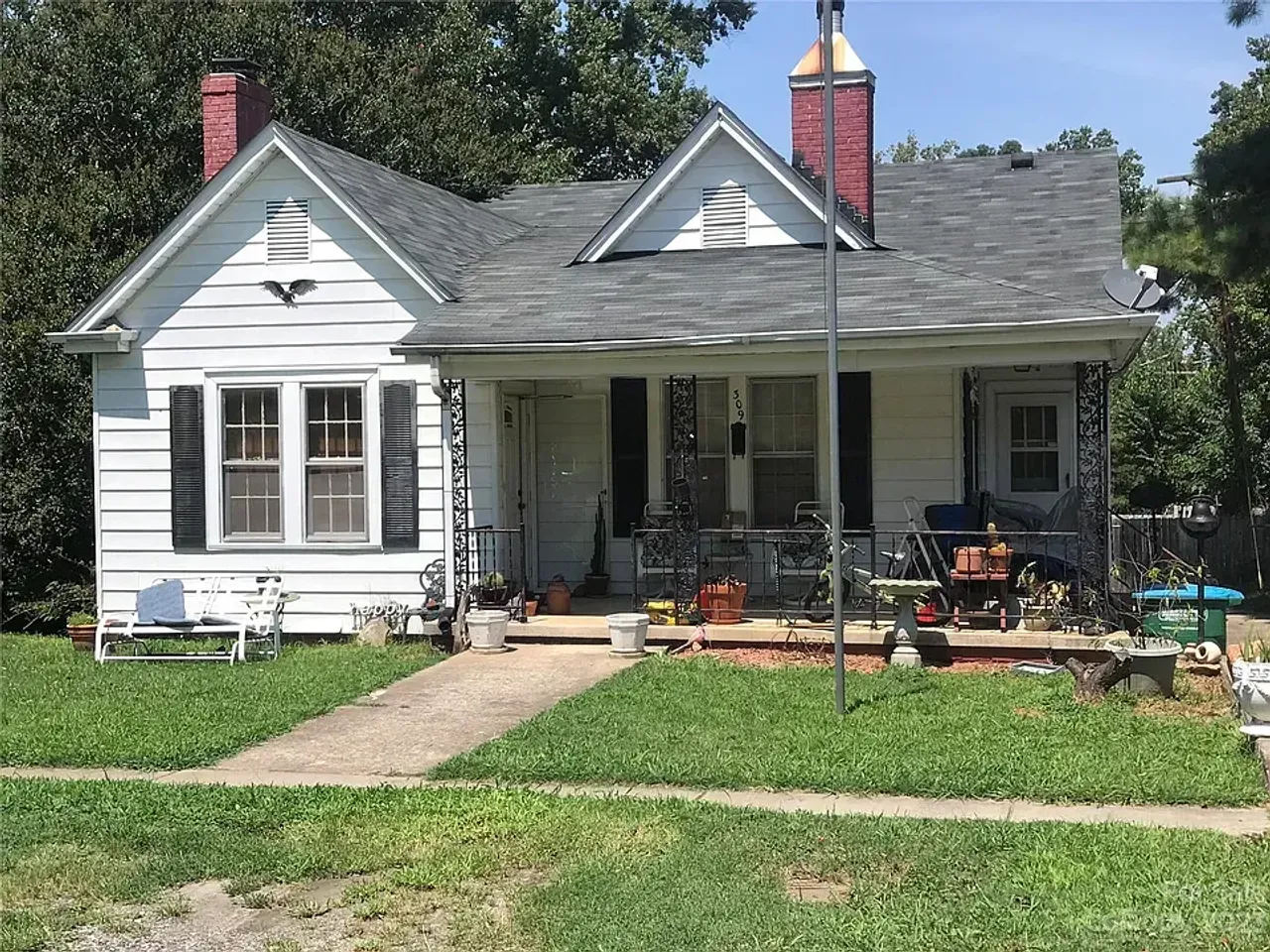 listing, photo 1