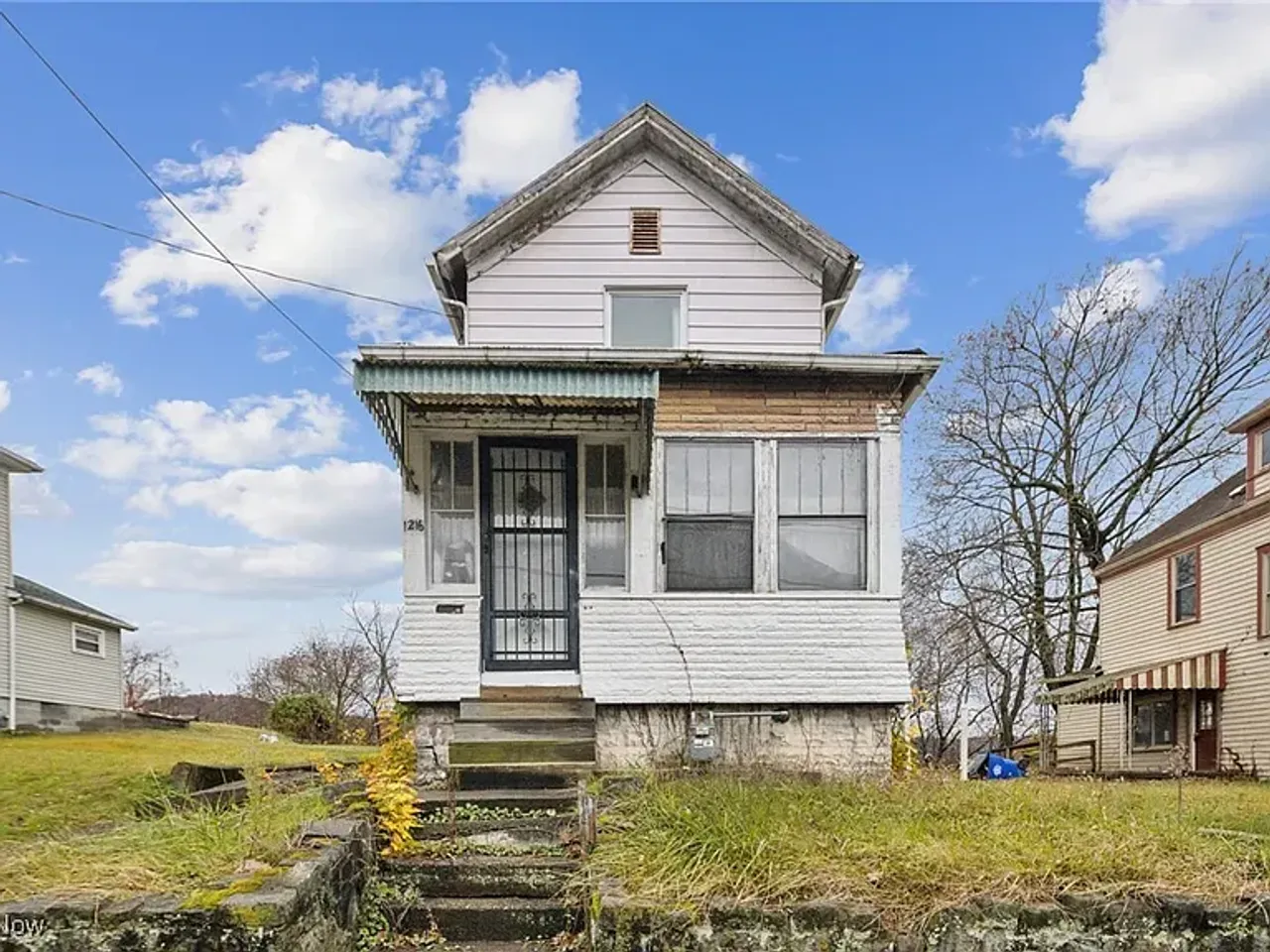 listing, photo 1