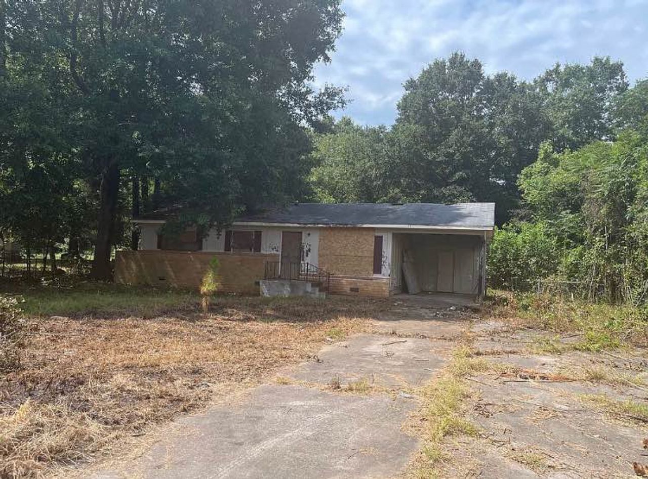 listing, photo 1
