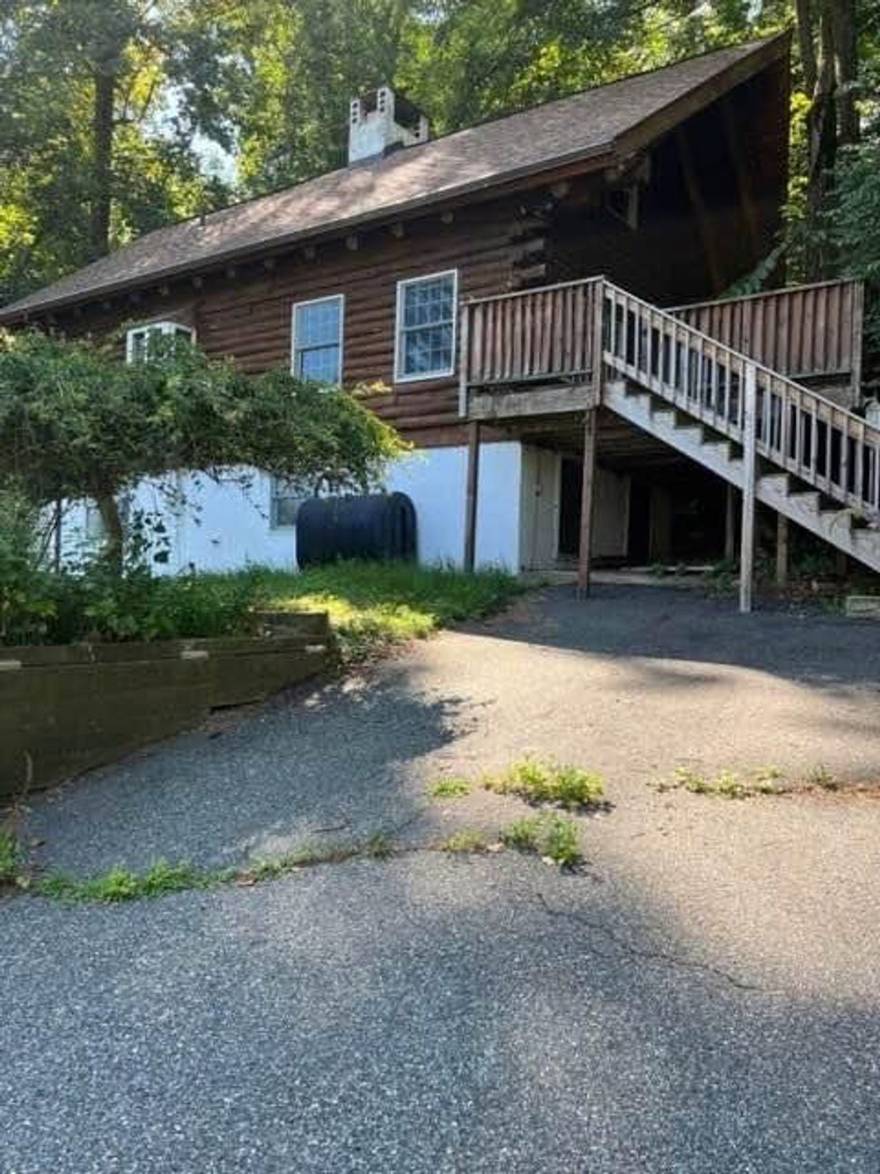 listing, photo 1