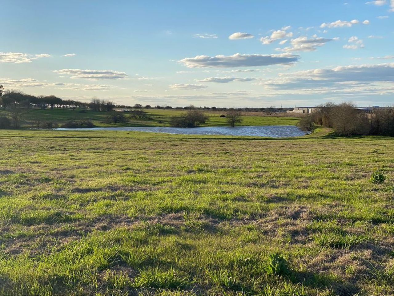 listing, photo 1