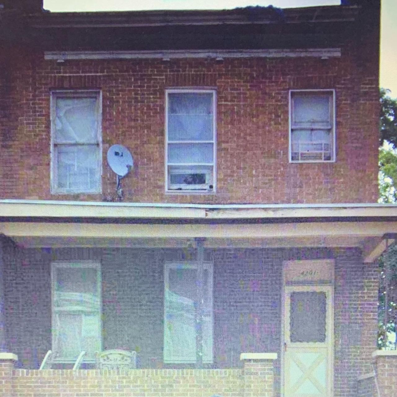 listing, photo 1