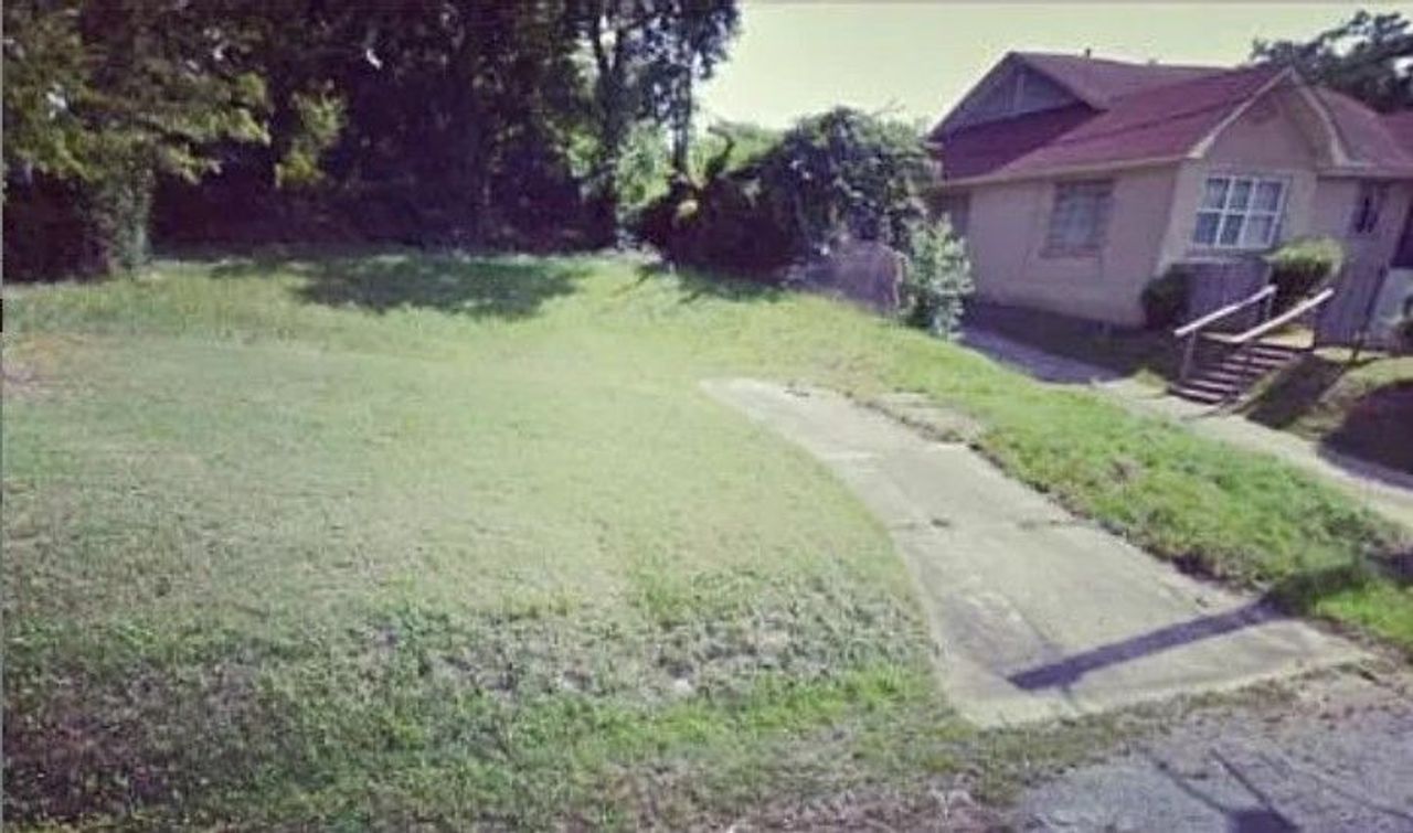 listing, photo 1