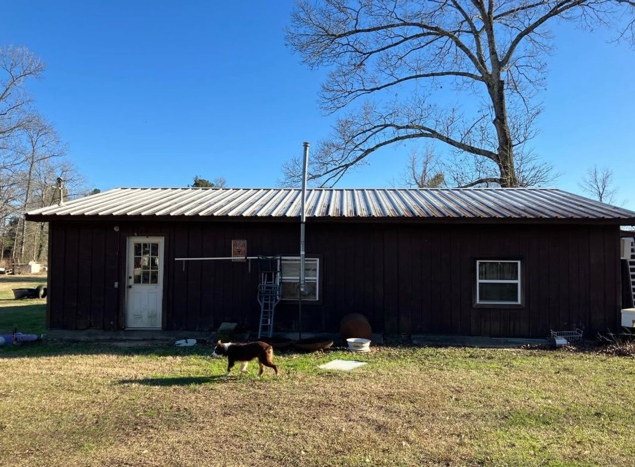 listing, photo 1